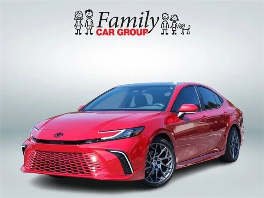 2025 Toyota Camry XSE photo 1