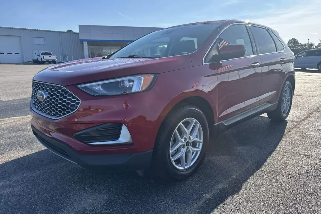 2023 Ford Edge SEL photo 1