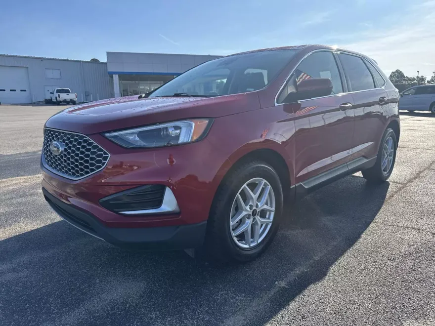 2023 Ford Edge SEL photo 1