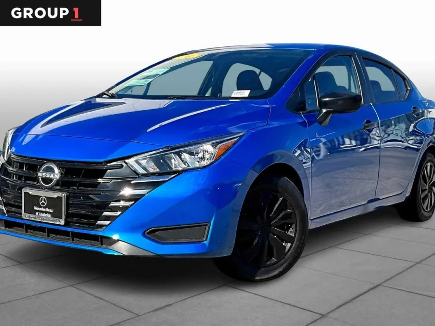 2024 Nissan Versa S photo 1