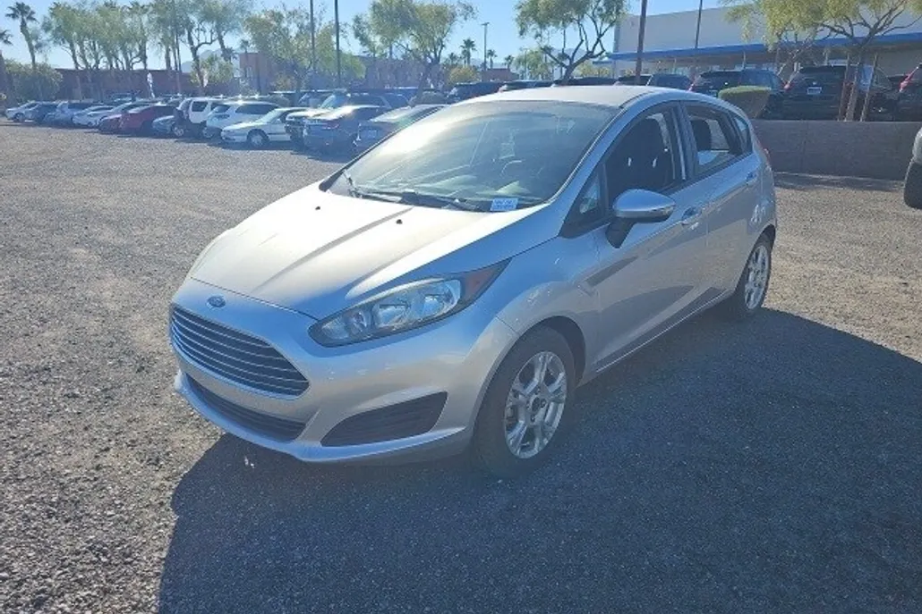 2014 Ford Fiesta SE photo 1