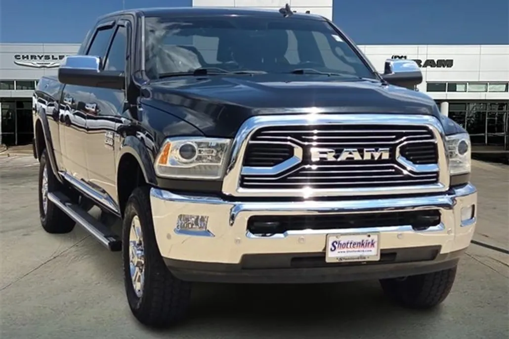 2018 Ram 2500 Limited photo 1
