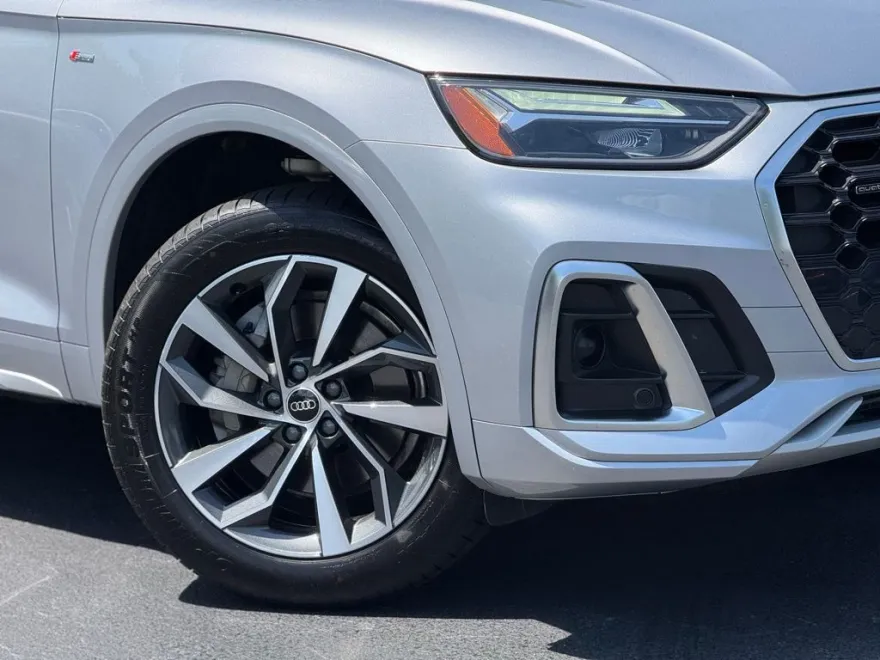 2024 Audi Q5 45 S line Premium Plus photo 1