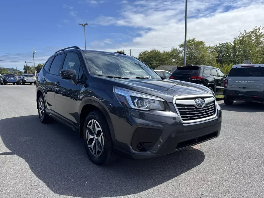 2019 Subaru Forester Premium photo 1