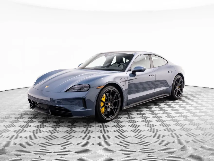 2025 Porsche Taycan GTS photo 1