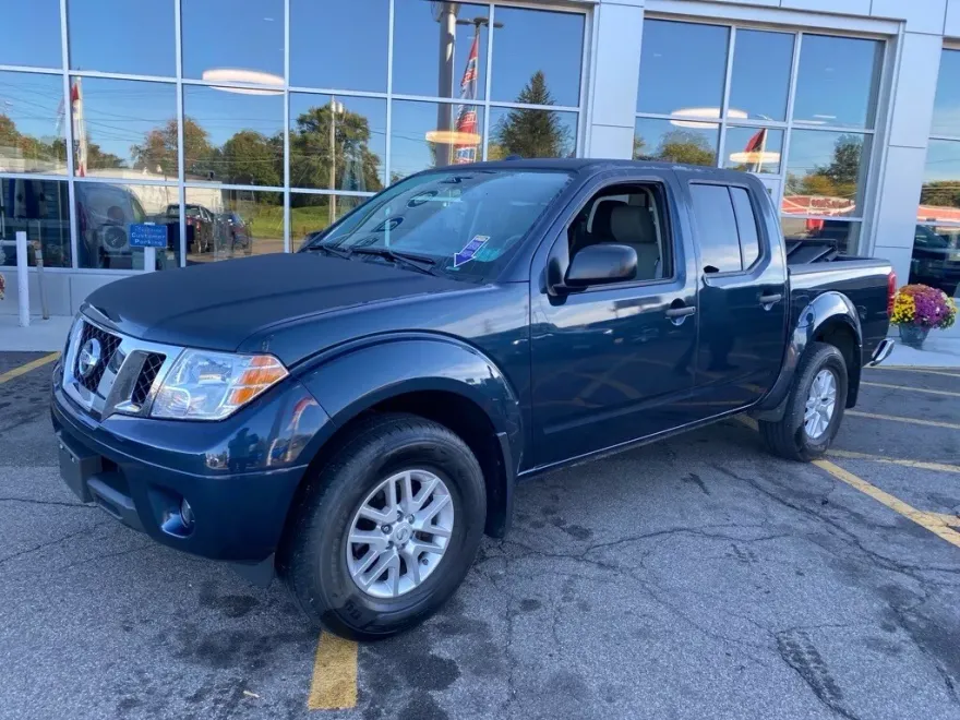 2016 Nissan Frontier SV photo 1