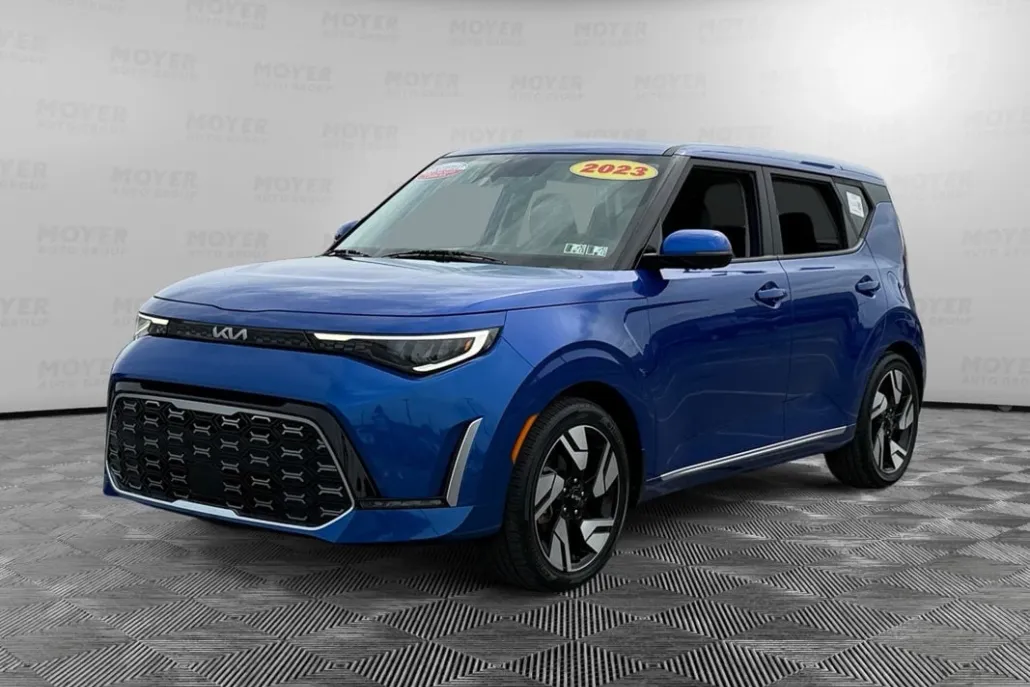 2023 Kia Soul GT-Line photo 1