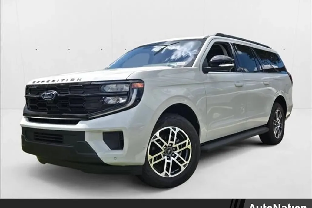 2025 Ford Expedition MAX photo 1