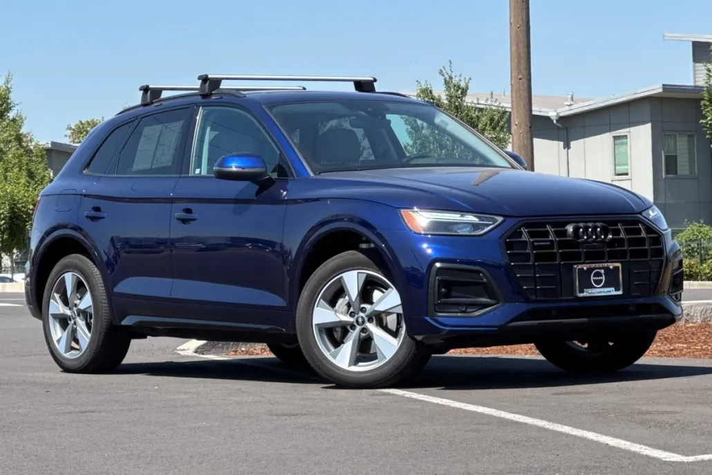 2024 Audi Q5 40 Premium Plus photo 1