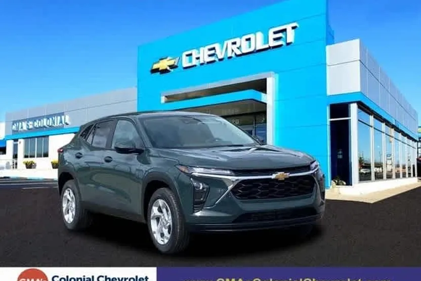 2026 Chevrolet Trax LS photo 1