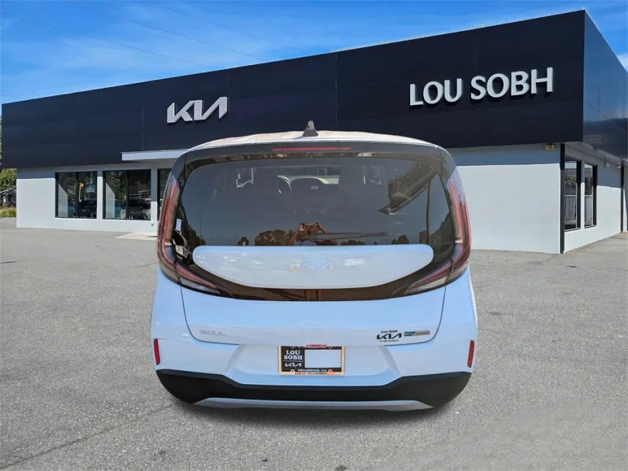 2025 Kia Soul EX photo 1