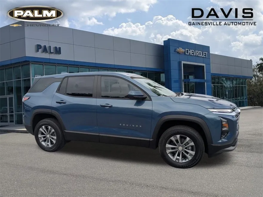 2026 Chevrolet Equinox LT photo 1