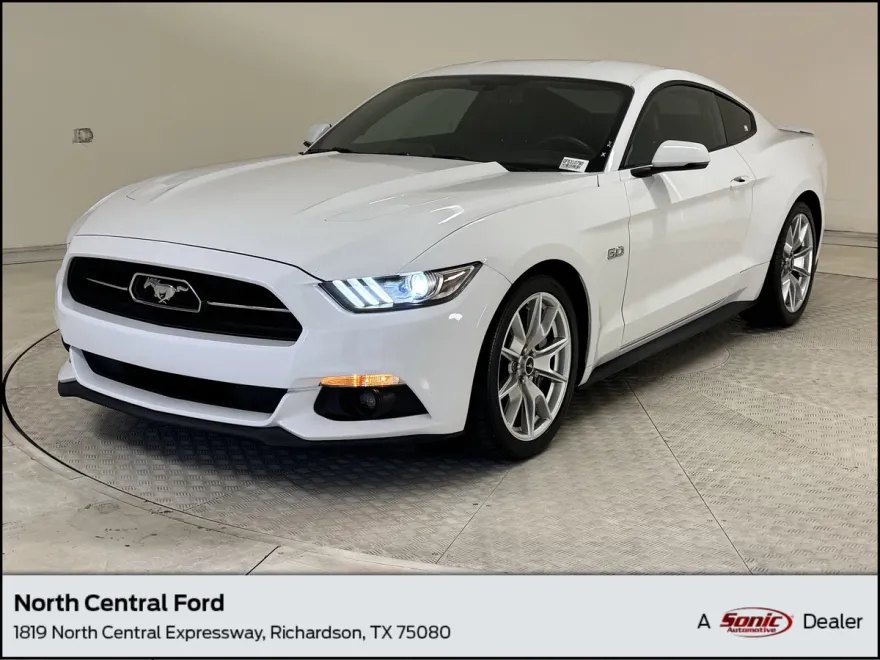2015 Ford Mustang GT Premium photo 1