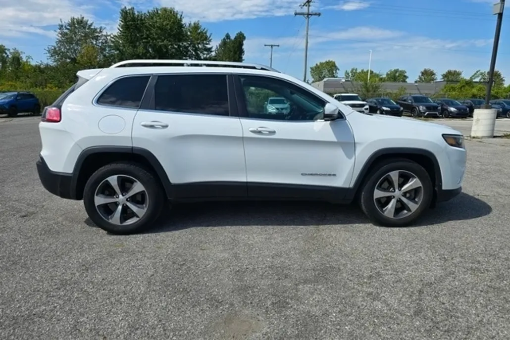 2019 Jeep Cherokee Limited photo 1