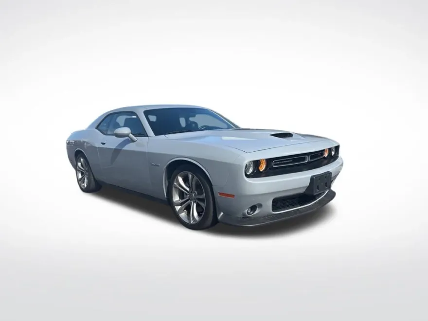 2022 Dodge Challenger R/T photo 1