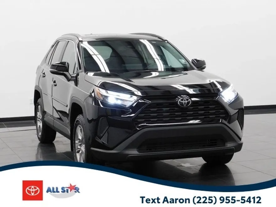 2024 Toyota RAV4 XLE photo 1