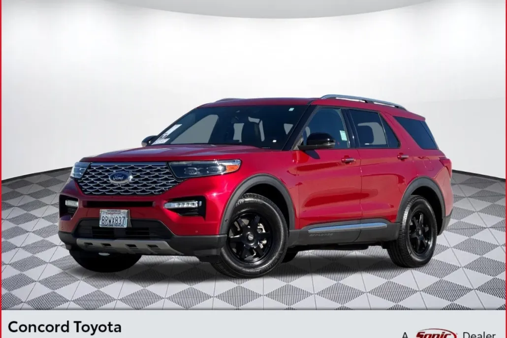 2020 Ford Explorer Platinum photo 1
