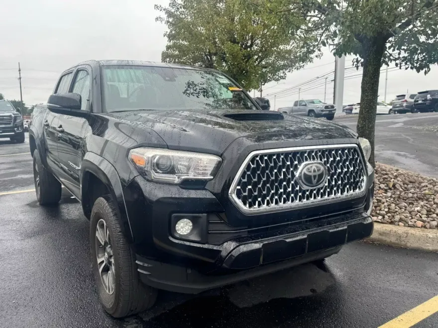2019 Toyota Tacoma 4x4 SR photo 1