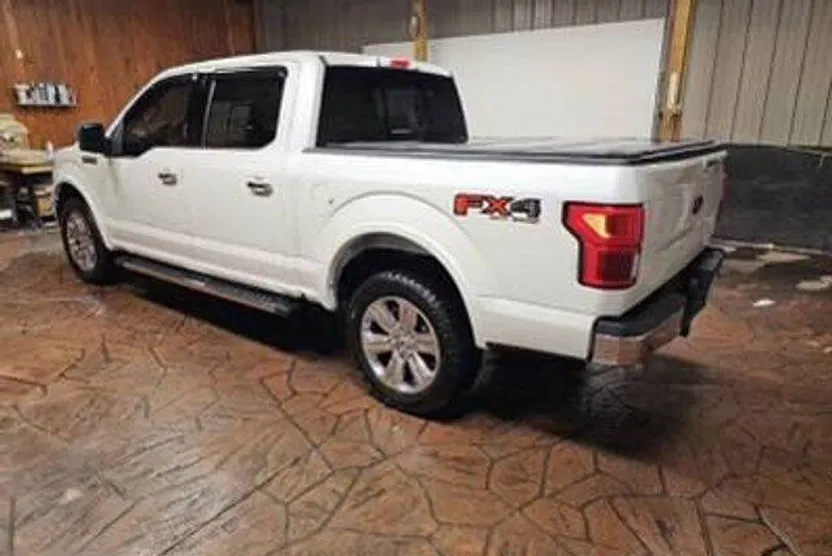 2019 Ford F-150 Lariat photo 1