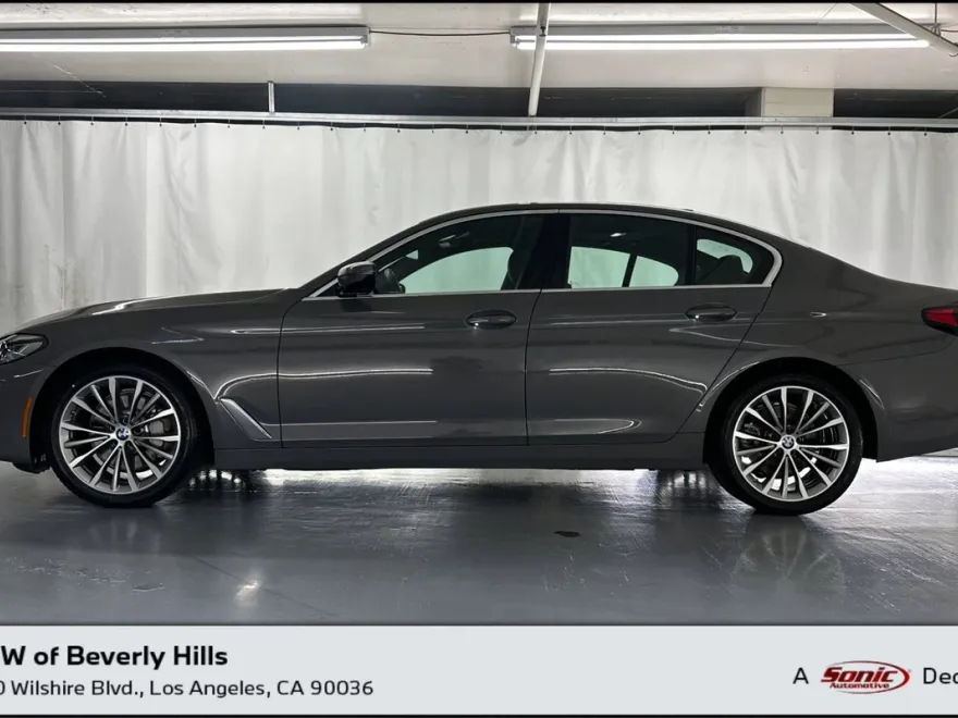 2022 Bmw 530i photo 1