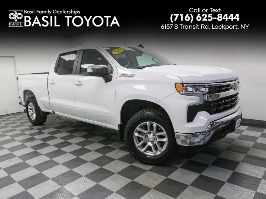 2023 Chevrolet Silverado 1500 LT photo 1