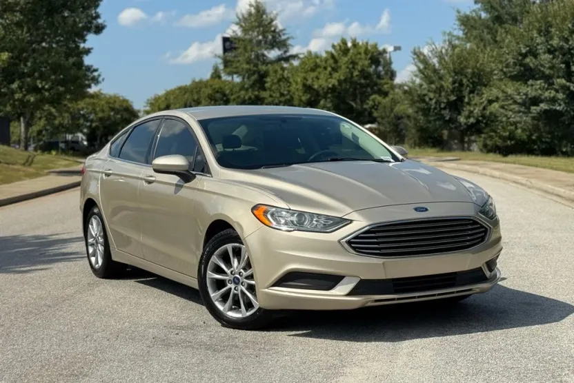 2017 Ford Fusion SE photo 1