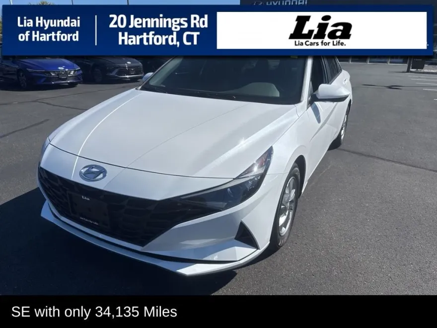 2022 Hyundai Elantra SE photo 1