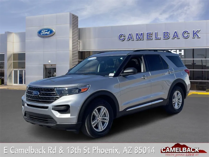 2020 Ford Explorer XLT photo 1