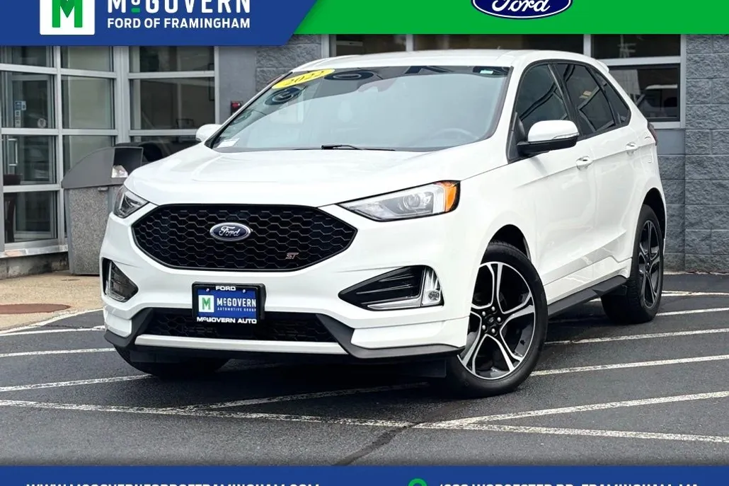 2022 Ford Edge ST photo 1