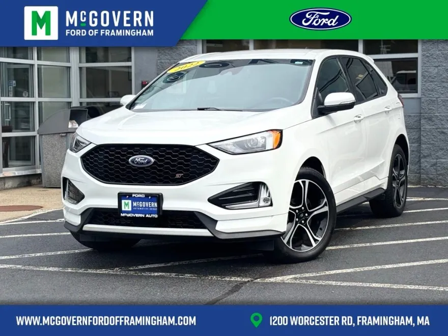 2022 Ford Edge ST photo 1
