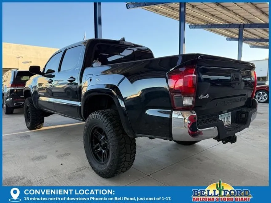2021 Toyota Tacoma SR5 photo 1