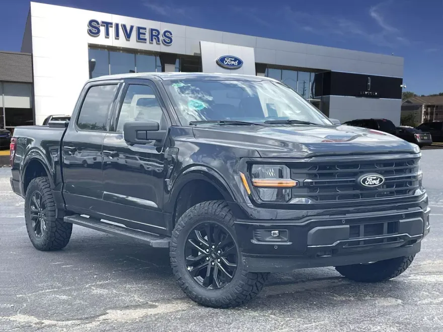 2025 Ford F-150 XLT photo 1