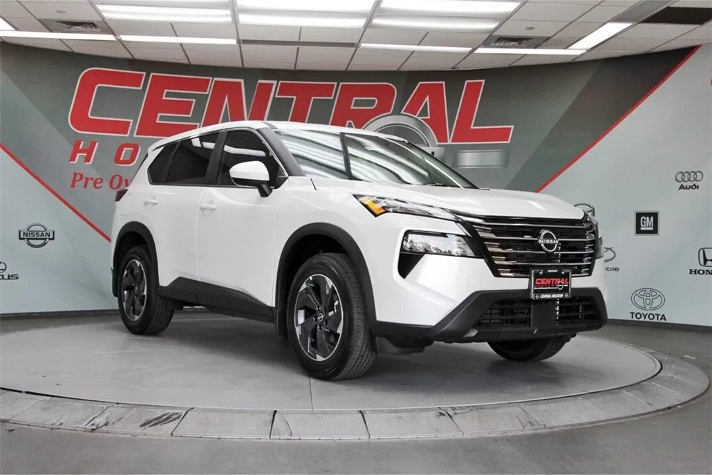 2026 Nissan Rogue SV photo 1