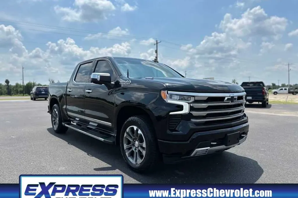 2023 Chevrolet Silverado 1500 High Country photo 1