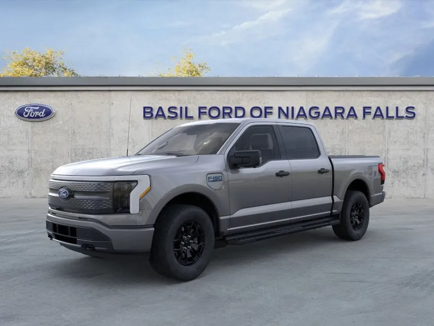 2025 Ford F-150 Lightning XLT photo 1