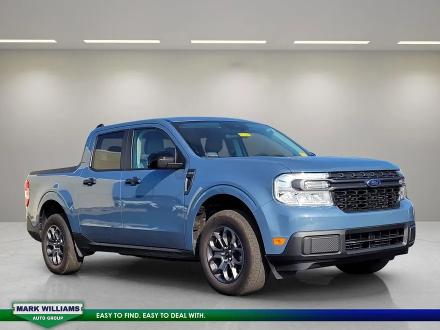 2024 Ford Maverick XLT photo 1