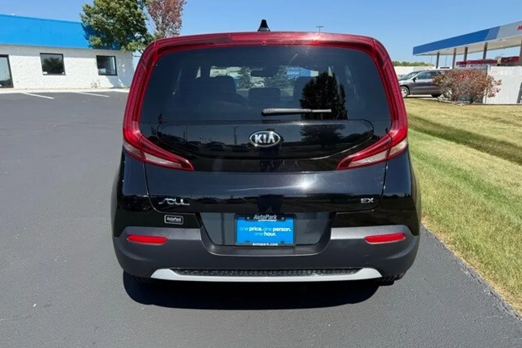 2021 Kia Soul EX photo 1