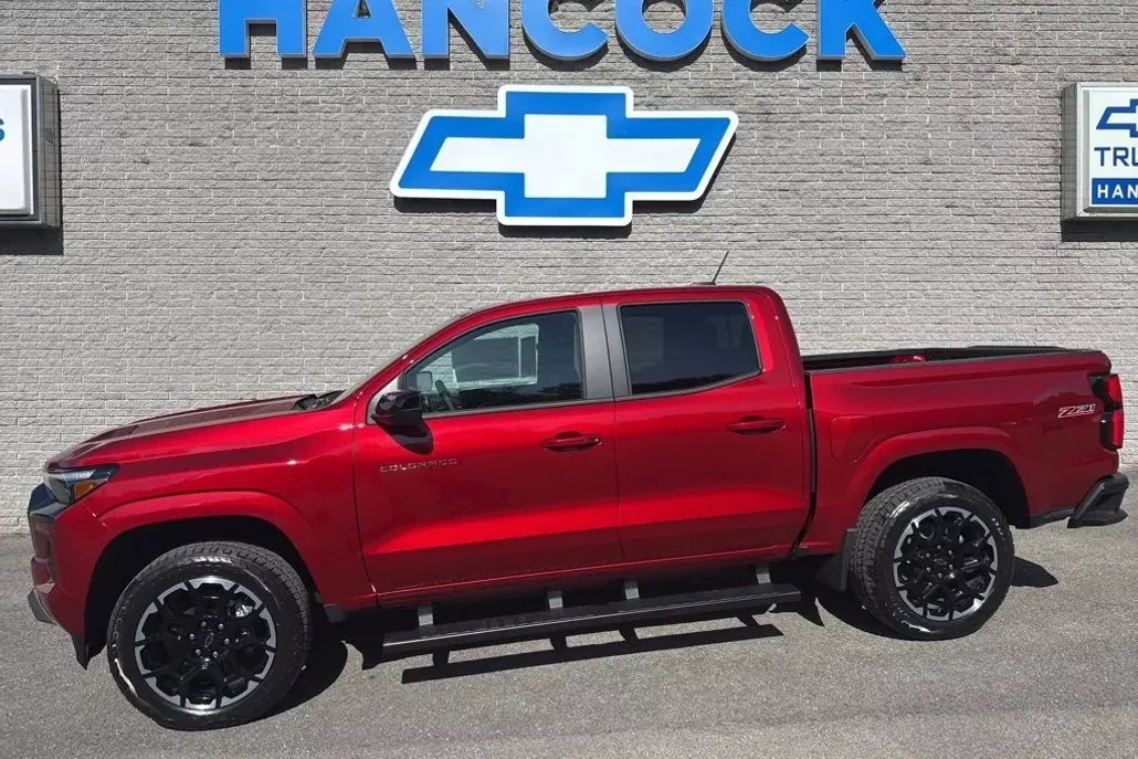 2026 Chevrolet Colorado Z71 photo 1