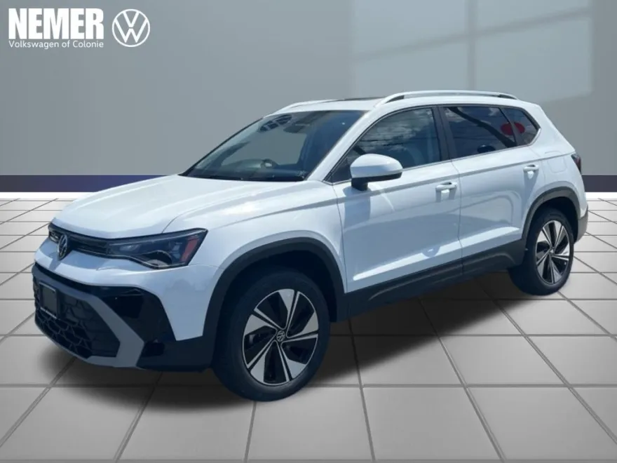 2025 Volkswagen Taos SE photo 1
