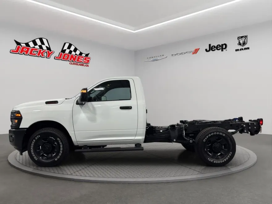 2025 Ram 3500 Tradesman photo 1