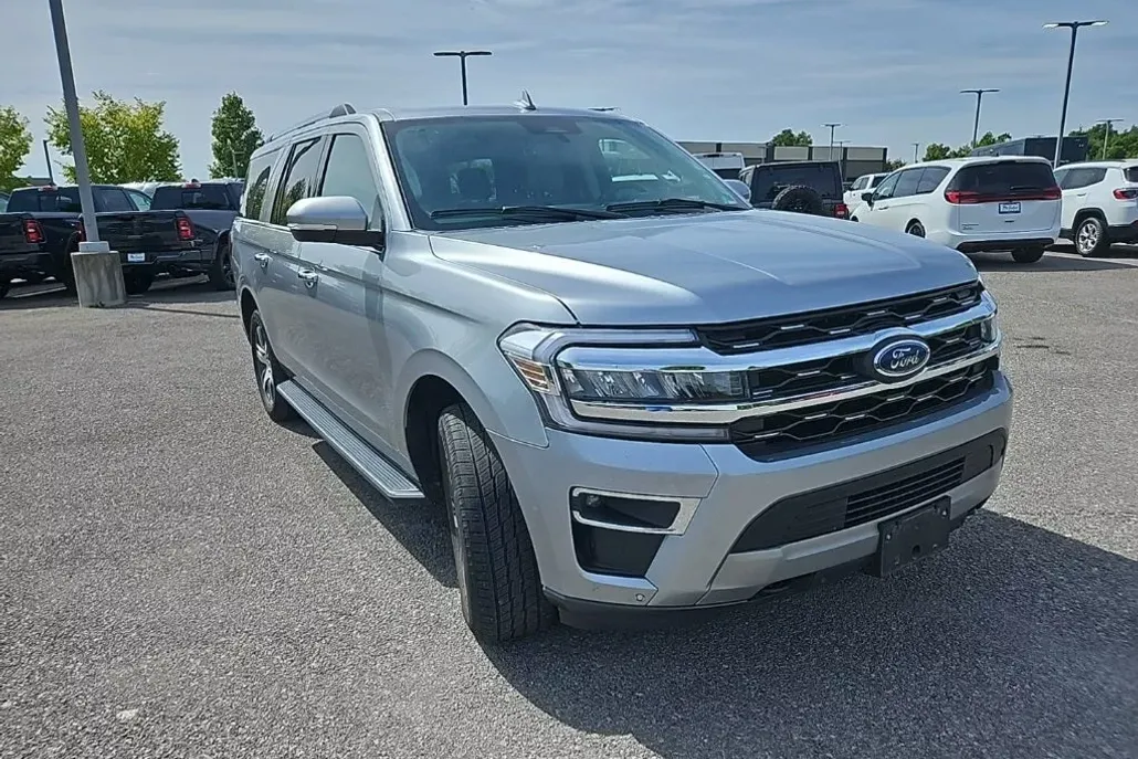 2023 Ford Expedition Limited MAX photo 1