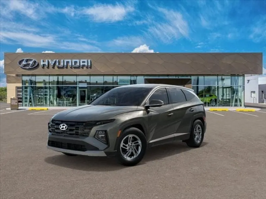 2025 Hyundai Tucson SE photo 1