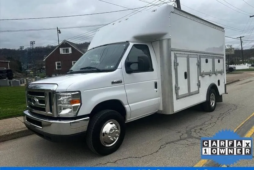 2019 Ford Transit photo 1