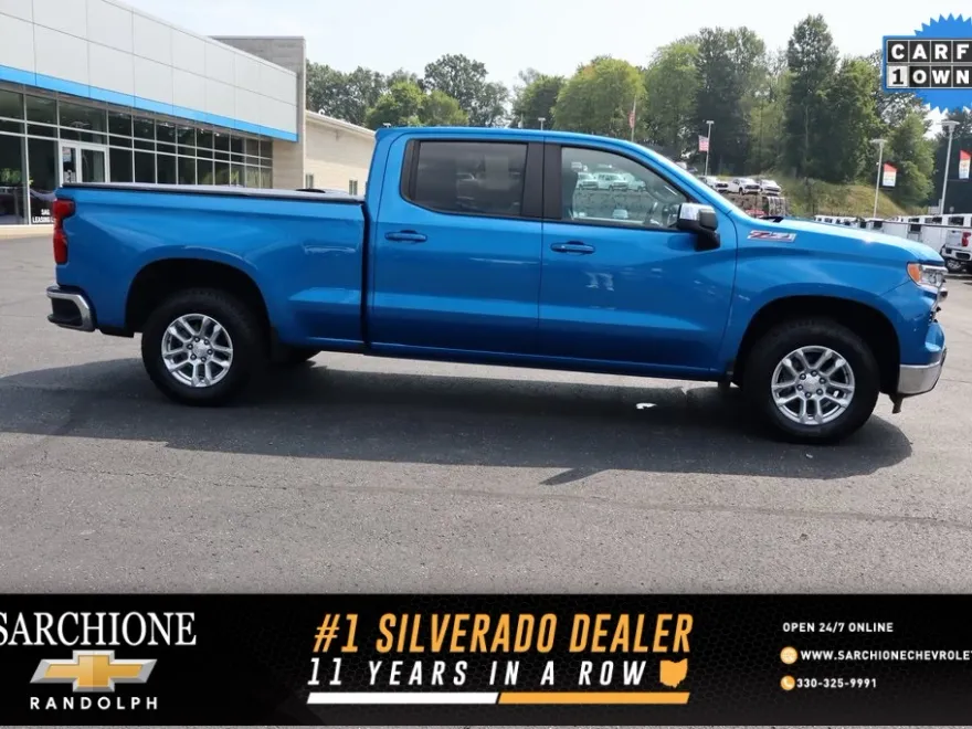 2022 Chevrolet Silverado 1500 LT photo 1