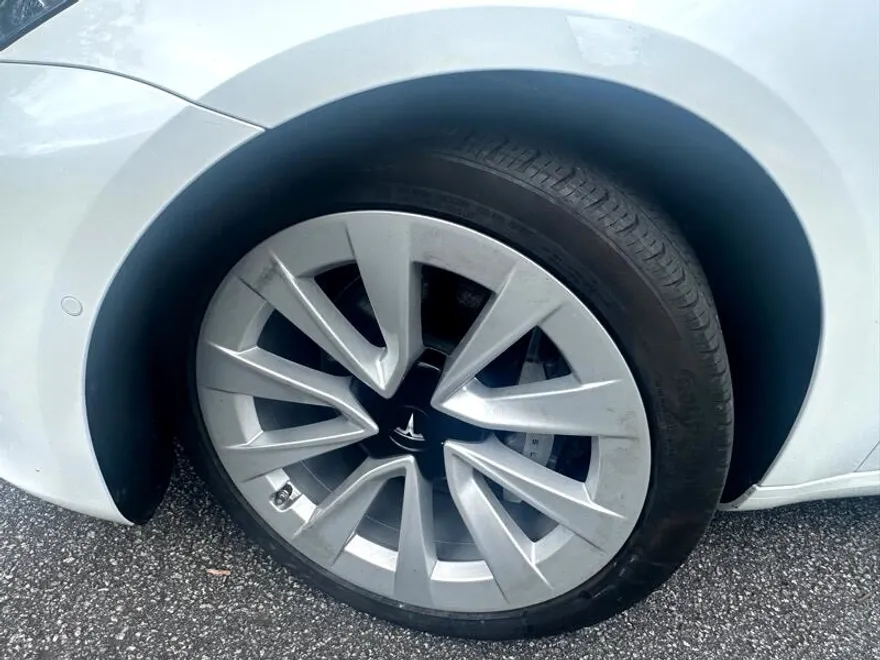 2022 Tesla Model 3 Long Range photo 42
