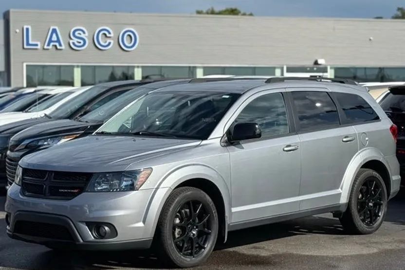 2017 Dodge Journey GT photo 1