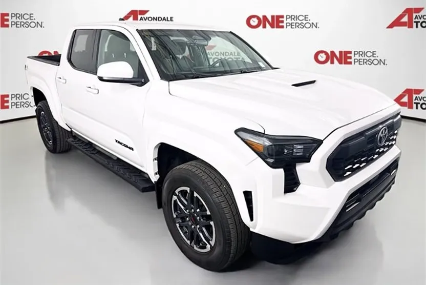 2024 Toyota Tacoma TRD Sport photo 1