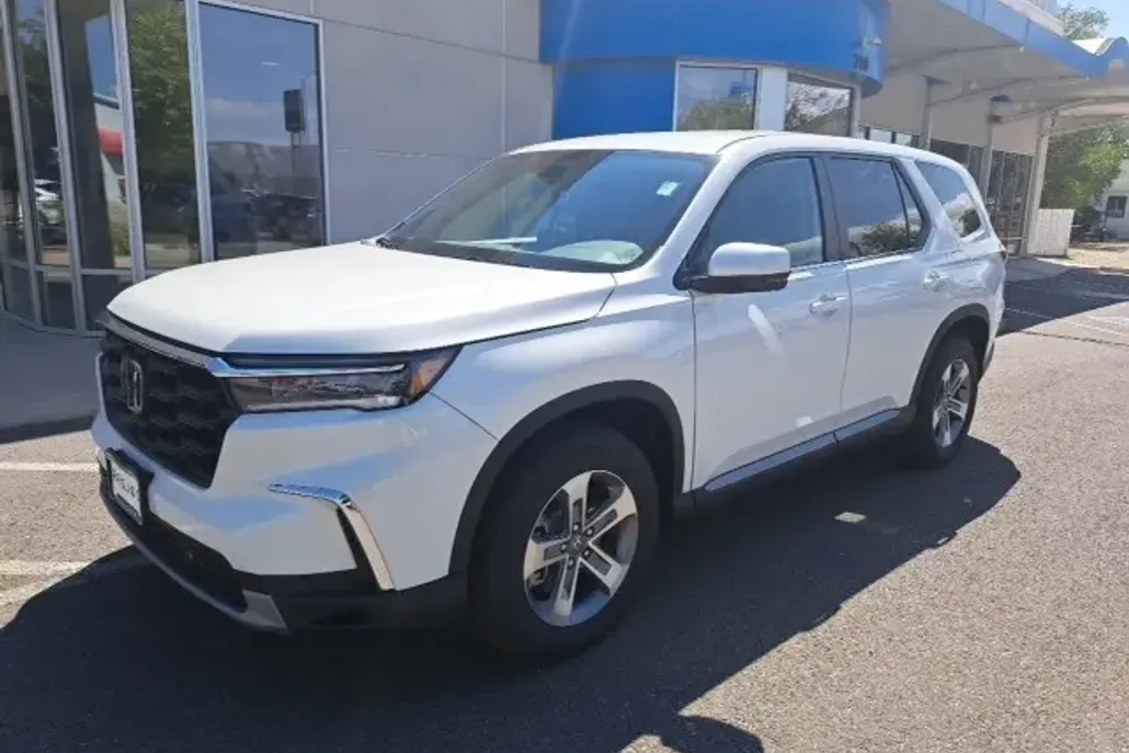 2025 Honda Pilot EX-L photo 1