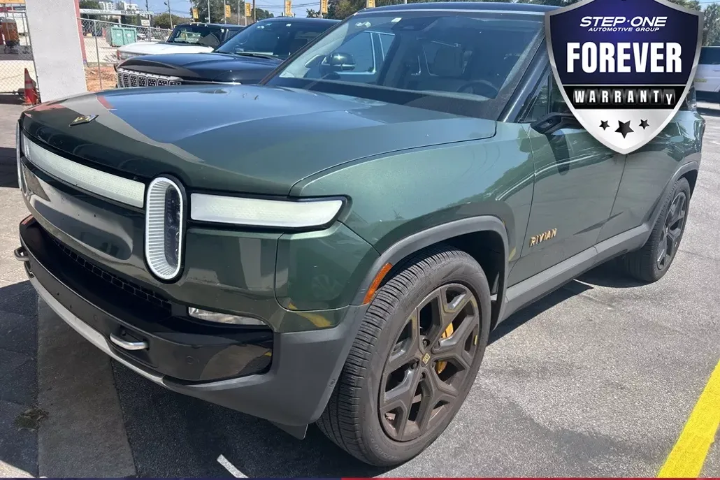 2024 Rivian R1S Adventure photo 1