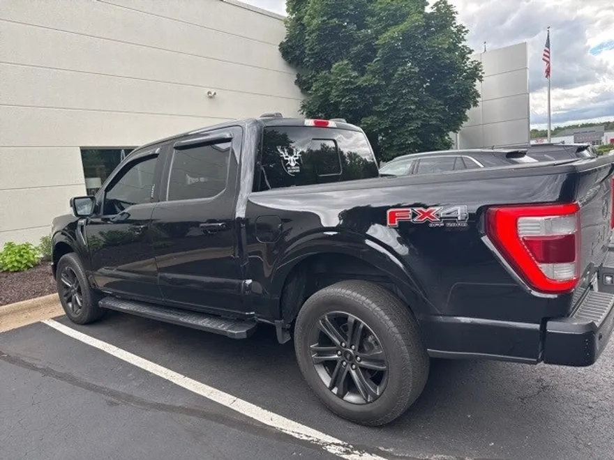 2021 Ford F-150 Lariat photo 1